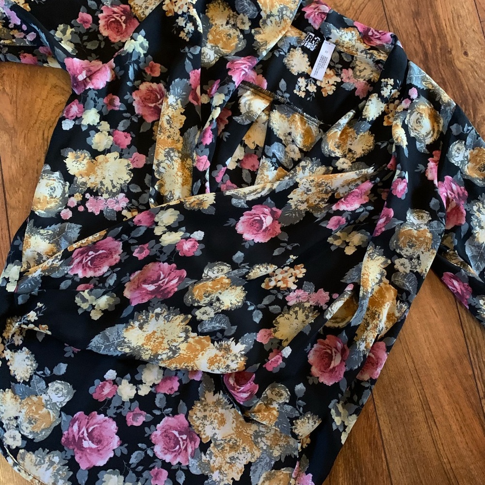Beautiful floral hi-low top from Nordstrom Rack